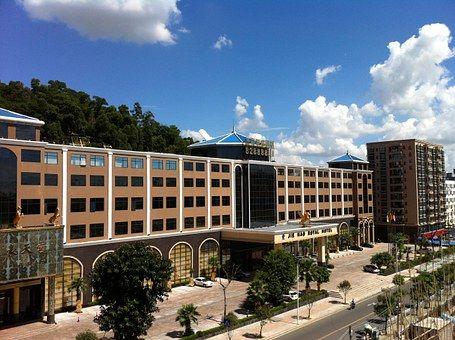 西安通报摇号购房事件:违规销售106套房重摇号