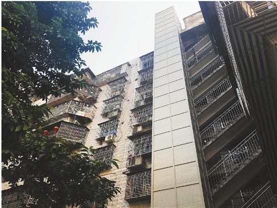 温州老小区杨柳公寓业主过三关 8年盼得加装电