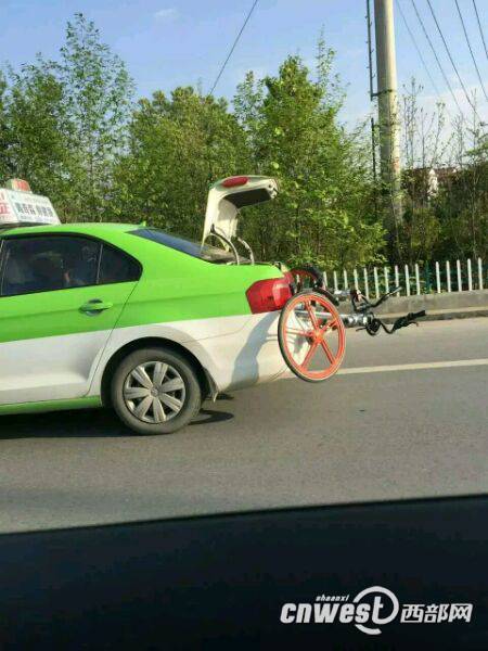 汉中共享单车进驻首日被 搬家 市民:有损形象_