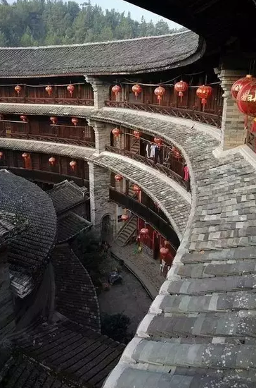 围屋,客家文化中著名的特色文化建筑_鎴夸骇姹