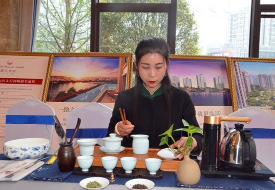 汉江首府携手邮储银行礼惠全城