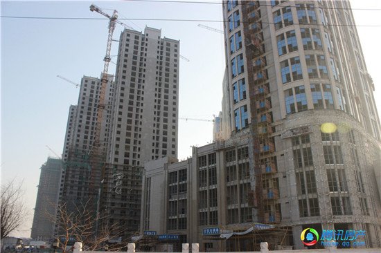 环宇国际广场写字楼/酒店玻璃墙 住宅外立面建设中