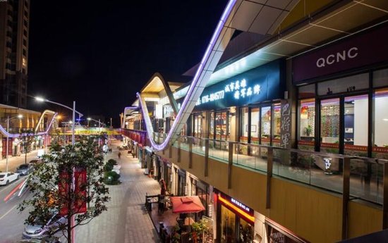 荆州万达广场:来荆州金街 过有料有趣的黄金周