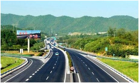 云南省2019年清明节高速公路免费吗