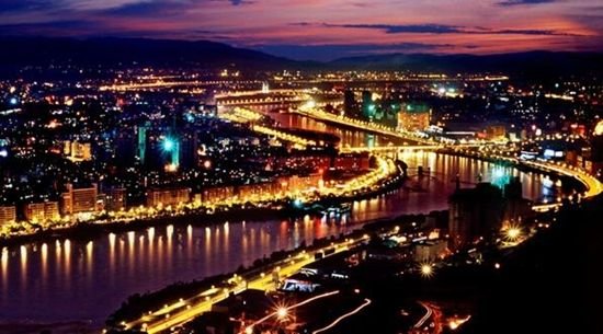 一杯三炮台的功夫 就从中山桥到了保利领秀山