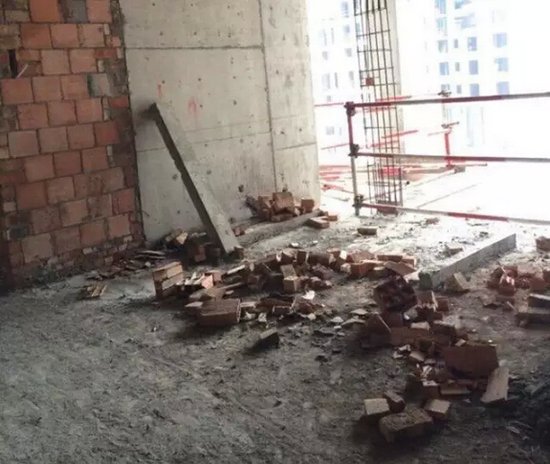 嘉陵一楼盘成烂尾房 900多户居民人生浩劫_