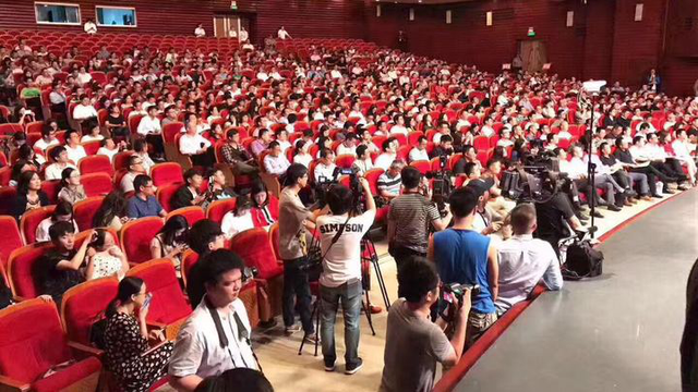 调查：400多家房企抢地！嘉兴上演史上最大规模土拍 50城地价创新高