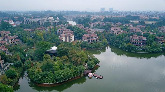 领航南中国！广州北万亩生态别墅大城，不负所有人对墅的想象