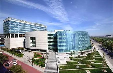 清远新图书馆比珠三角的图书馆更高大上