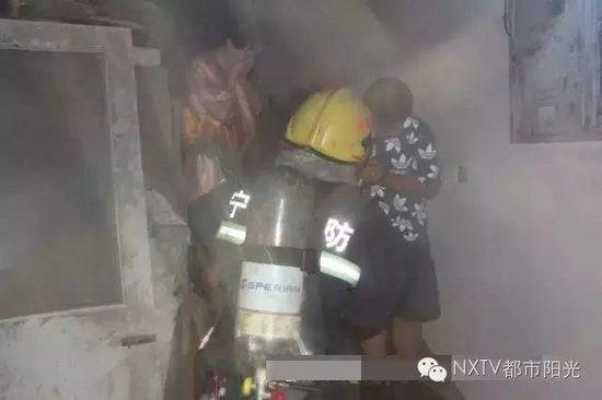 银川:字体居民着大火堵住楼道逃生路_杂物-银频道墙怎么设计图片图片