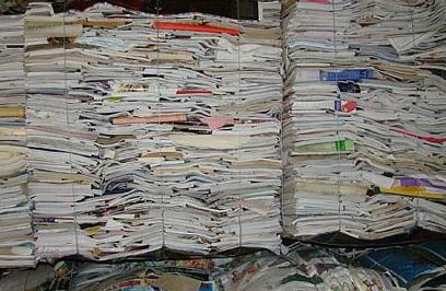废品回收市场上演“洛阳纸贵”