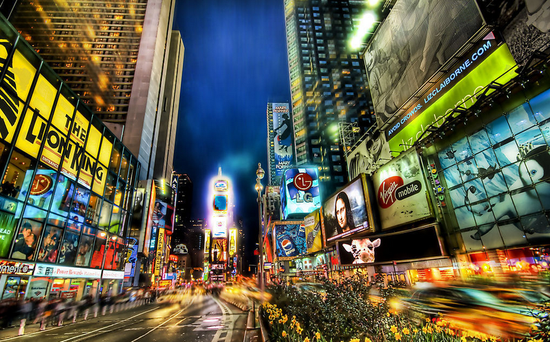 安阳万达金街最后61席黄金旺铺全城抢筹