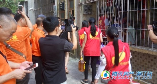 碧桂园积极助力“中国好人”赖燕珍完成学业