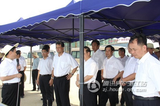 省市领导视察荣盛·8848中央广场观海长廊段