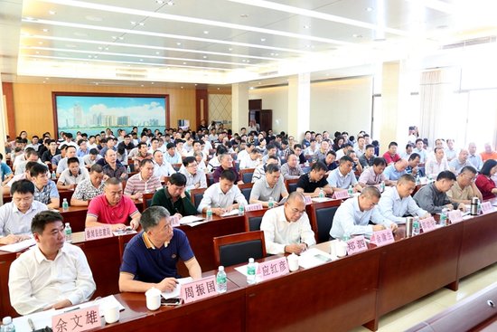 我市加大对工地安全和房地产市场秩序监管