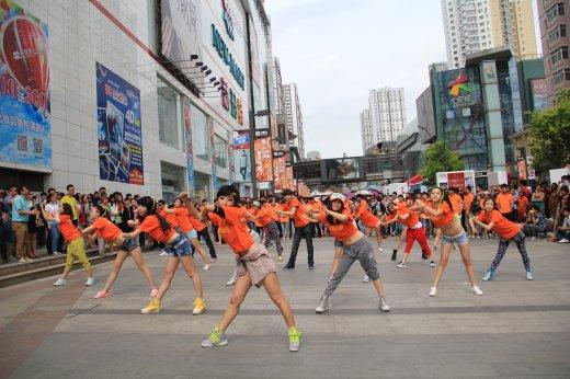 速来围观!一场激情的苏格兰快闪即将登录中山