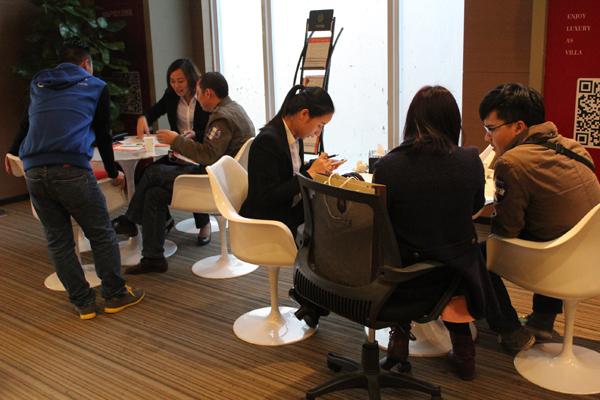 港口线中山看房团当场成交5套 深圳客买大户型