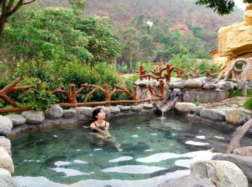 大理温泉地产 温泉别墅洋房 民宿客栈