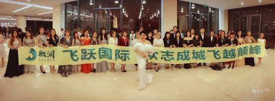 燕之屋燕窝糕多少钱,做微商代理怎么样赚钱吗