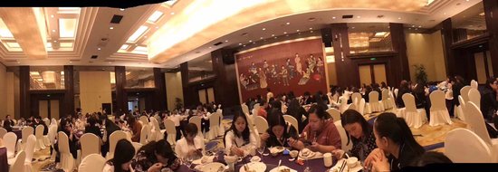 燕之屋燕窝糕多少钱,做微商代理怎么样赚钱吗