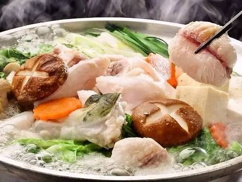 新鲜的河豚鱼火锅上市啦!