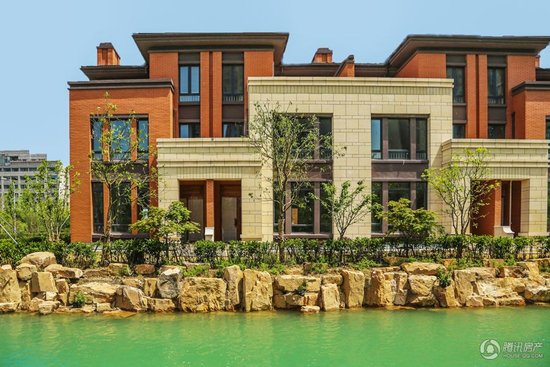 翰林世家檀宫201-285㎡私院别墅 存5万抵20万