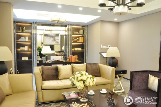 奢享智能惊艳全城 翰林世家鼎樾180阿玛尼样板