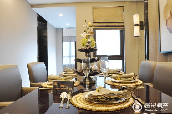 奢享智能惊艳全城 翰林世家鼎樾180阿玛尼样板