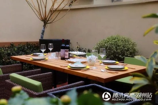 这家楼盘火了!仁皇山新区219㎡别墅太让人心动