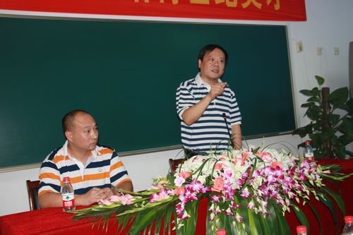 杭州二中校长叶翠微树兰实验学校开讲成长教育
