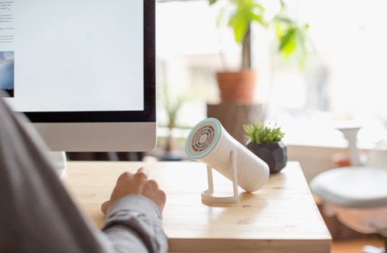 想要好空气?带上这个杯子