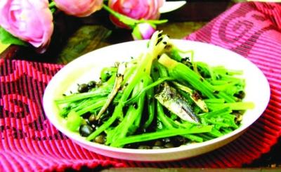 秋冬季出现<em>掉头发 多</em>吃深色食物能让秀发乌黑
