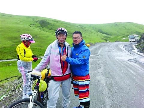 苏州两大学生骑行进藏 在旅行中感悟人生