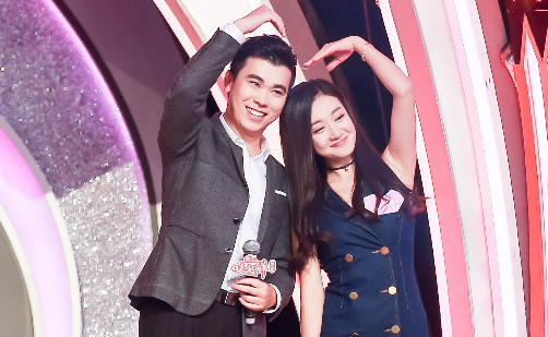 非诚史上最牛男教师惊艳全场 女嘉宾季菁终牵手