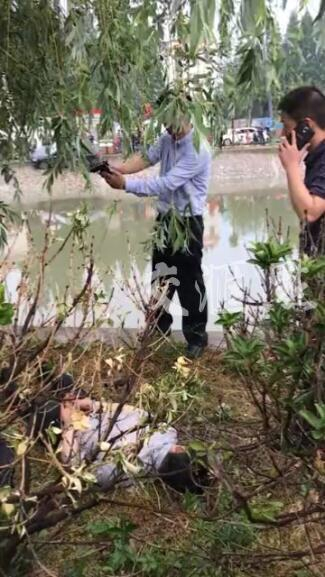 连云港一学校门口发生枪战 警方这样回应