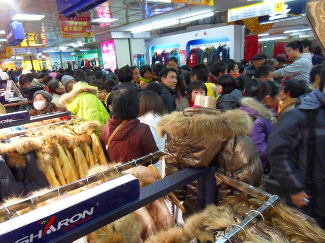 少吃一只盐水鸭,多穿一件羽绒服-太平商场羽绒