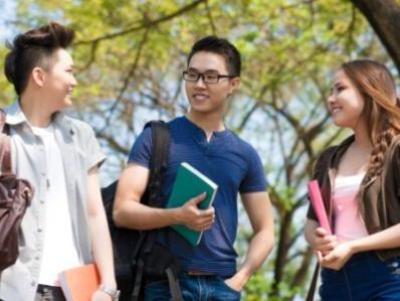 澳大利亚教育部长:仅2%中国留学生拿到绿卡