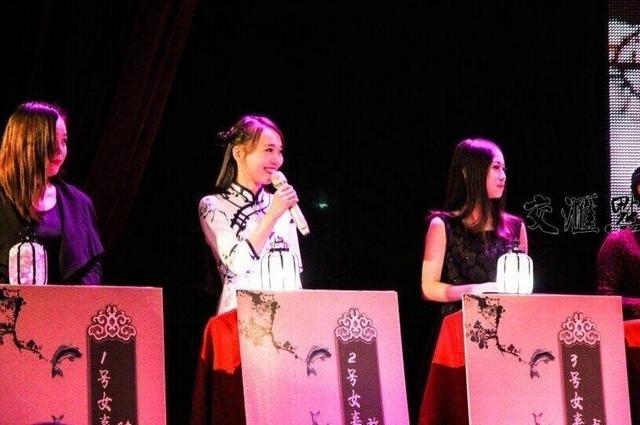 南大上演《非诚勿扰》 老师教研究生谈恋爱