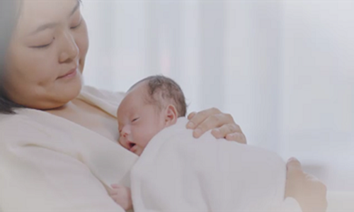 大J小D助力公益 认捐早产儿公益项目