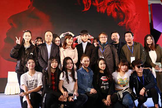 崔钟训助阵南京职院主持人大赛暨红熠超级选秀