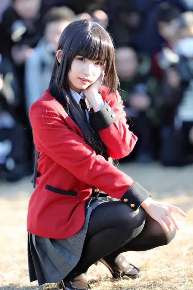 日本第一Coser亮相漫展,周围水泄不通