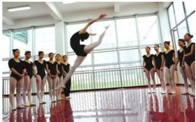 南京市2015年中招艺术、体育特长生招生办法