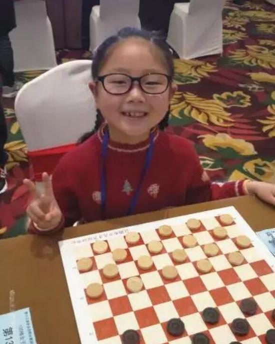 9岁女童成为南通史上首位国际跳棋亚洲冠军