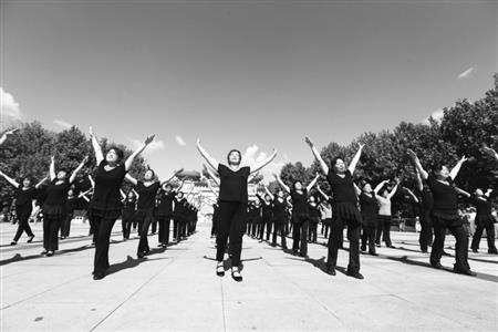 大学生调查南京广场舞发展现状:跳舞为排解孤