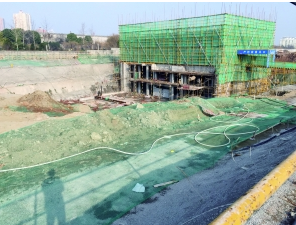 南京一工地疑无证施工 监理单位连图纸都没有