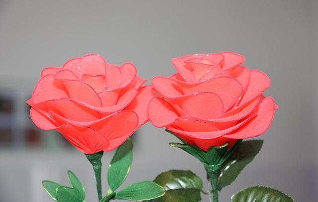 泰州靖江市 男孩也爱绢花手工艺制作_地方站_腾讯网