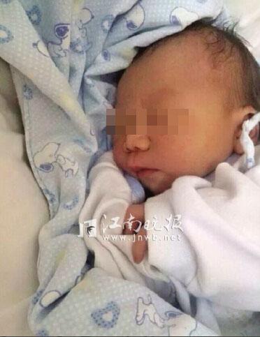 ·������Ͱ����������Ӥ ��ĸ����һ��17����Ů