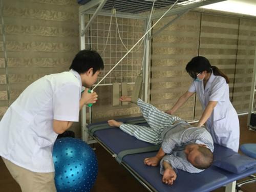 河南籍脑梗单身汉家贫 南通一医院为其免费治