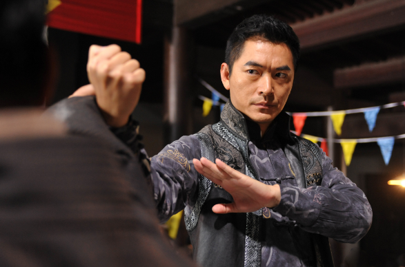 《你的传奇之危机四伏》开播 江苏名主持首现