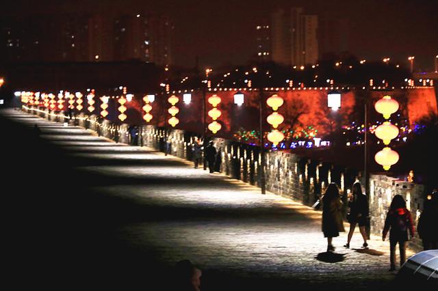 南京中华门城堡上看南京夜色别样美